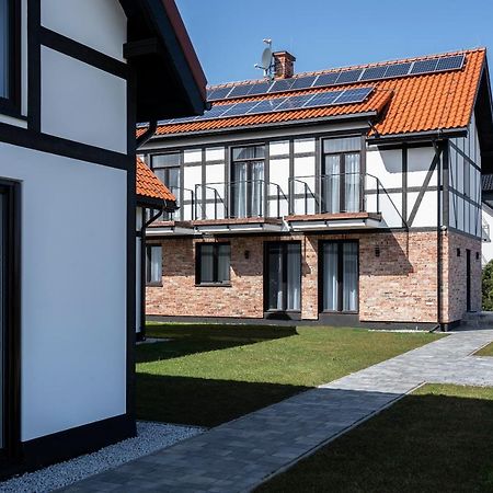 W Starym Porcie - Apartament - 2 Sypialnie Krynica Morska Exteriör bild